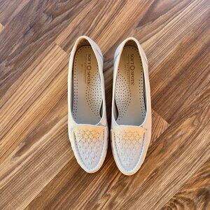 Soft Spots Size 7.5N Constance Bone Leather Loafer Shoes Made USA READ DESC!!!